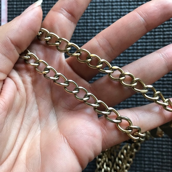 🖤 Black & Gold Chunky Chain Necklace 🖤 - Picture 3 of 7